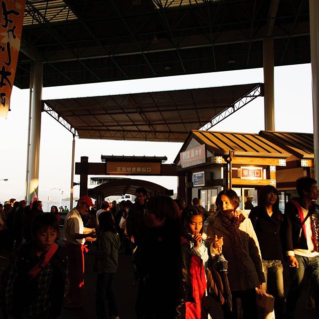 宮島の帰り。　#instagramers #instagramJapan #icu_japan #top_pointfview #team_jp_ #team_jp_西 #ig_photooftheday #ig_japan #igersjp #wu_japan #ig_nihon #Lovers_Nippon #ig_nippon #love_nippon #ip_gallery #photoisland #Fukuoka #ip_connect #tokyocameraclub #東京カメラ部 #ink361_asia #写真好きな人と繋がりたい #ファインダー越しの私の世界 #宮島