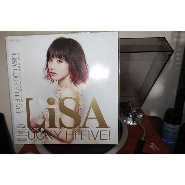 #LiSA LUCKY Hi FiVE!ゲットしました。アナログ盤はいいですね。色々と深みにハマりそうで怖いです。新しいカートリッジを買おうか悩み中です。#instagramers #instagramJapan #icu_japan #top_pointfview #team_jp_ #team_jp_西 #ig_photooftheday #ig_japan #igersjp  #wu_japan #ig_nihon #Lovers_Nippon  #ig_nippon #love_nippon #ip_gallery #photoisland #Fukuoka  #ip_connect #tokyocameraclub #東京カメラ部 #ink361_asia #写真好きな人と繋がりたい #ファインダー越しの私の世界 #アナログ #LP #レコード #Jpop