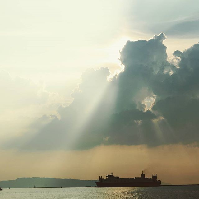 #博多港　#instagramers #instagramJapan #icu_japan #top_pointfview #team_jp_ #team_jp_西 #ig_photooftheday #ig_japan #igersjp  #wu_japan #ig_nihon #Lovers_Nippon  #ig_nippon #love_nippon #ip_gallery #photoisland #Fukuoka  #ip_connect #tokyocameraclub #東京カメラ部 #ink361_asia #写真好きな人と繋がりたい #ファインダー越しの私の世界