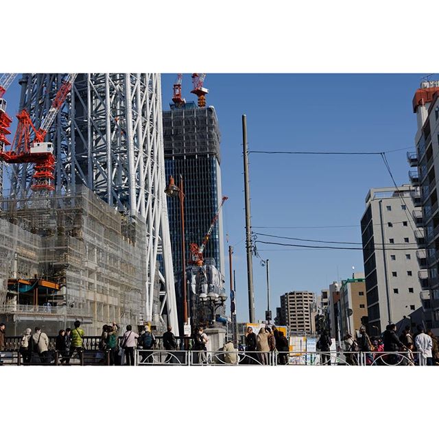 #東京スカイツリー　建設中にも関わらず沢山の人が来ていました。#instagramers #instagramJapan #icu_japan #top_pointfview #team_jp_ #team_jp_西 #ig_photooftheday #ig_japan #igersjp  #wu_japan #ig_nihon #Lovers_Nippon  #ig_nippon #love_nippon #ip_gallery #photoisland #Fukuoka  #ip_connect #tokyocameraclub #東京カメラ部 #ink361_asia #写真好きな人と繋がりたい #ファインダー越しの私の世界