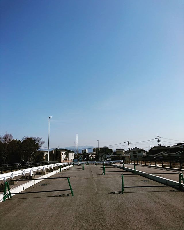 近所の橋が、まだ開通しない(T_T)