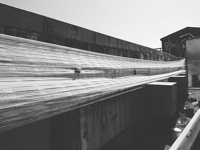 橋はここで工事が止まってます。