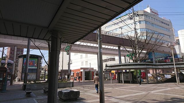 佐世保に行った時の風景。
土地勘無くて何処に居るのかよく分かりませんでした。
でも目的地には着きました。